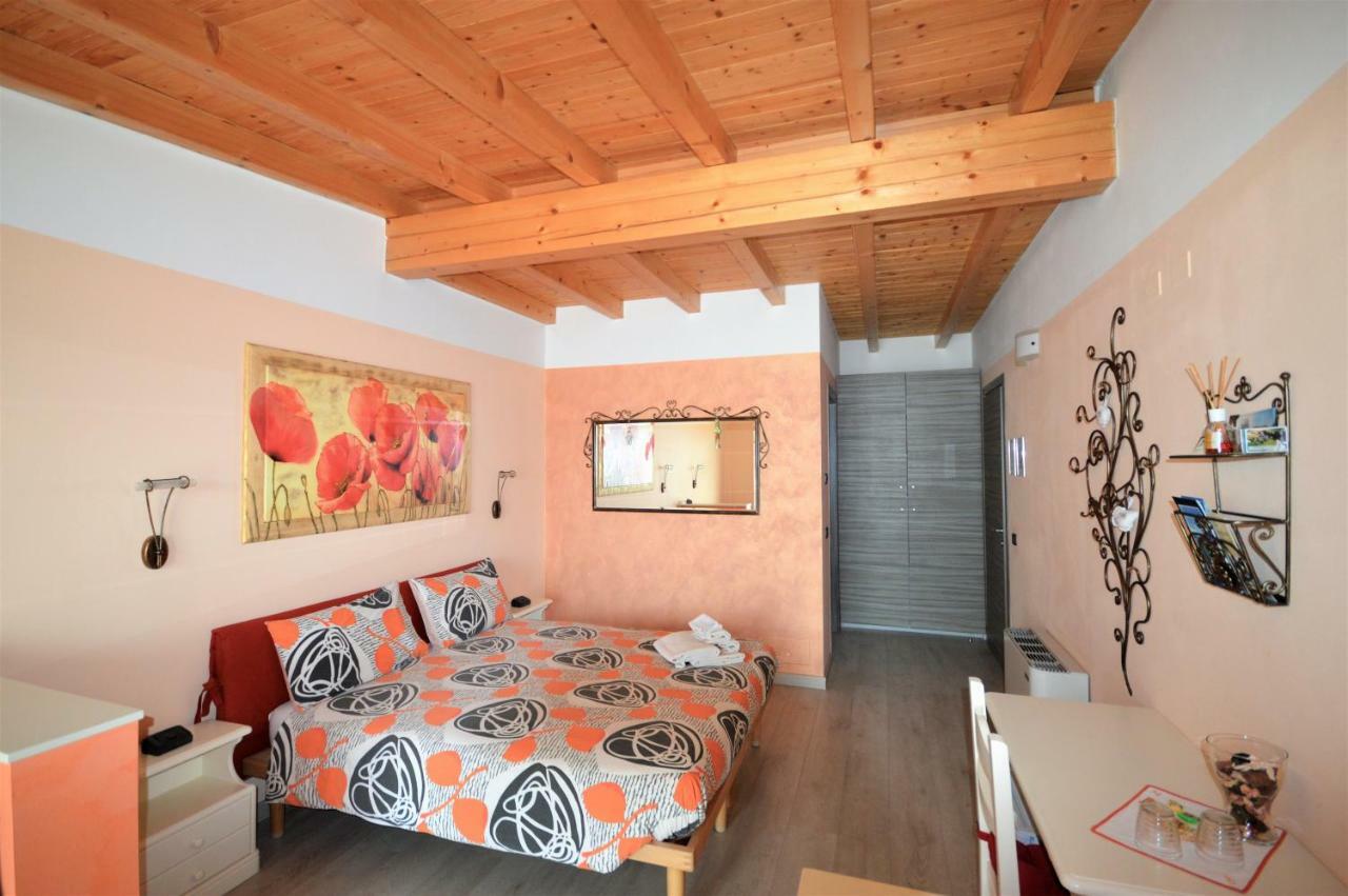 B&B La Vecchia Tipografia - Lago D'Idro Ponte Caffaro Luaran gambar