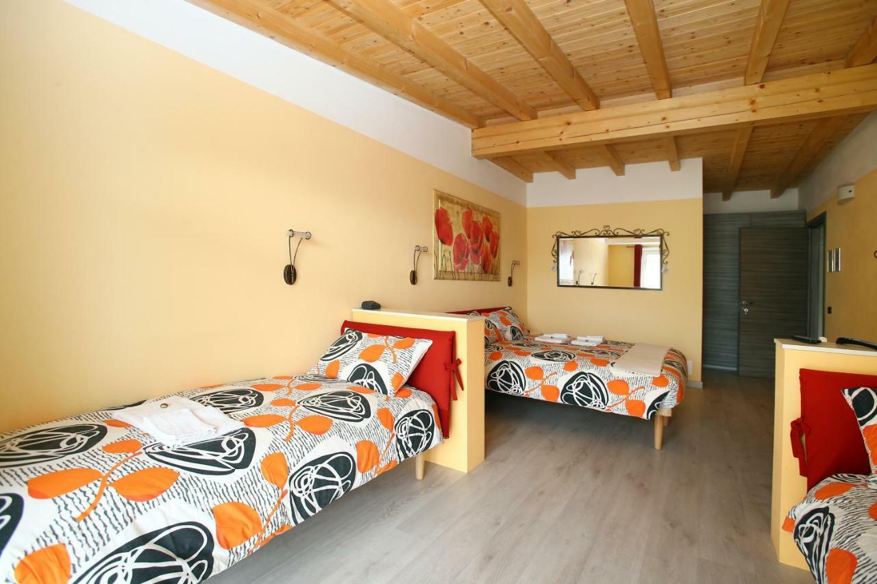 B&B La Vecchia Tipografia - Lago D'Idro Ponte Caffaro Luaran gambar