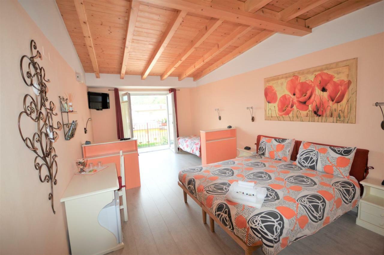 B&B La Vecchia Tipografia - Lago D'Idro Ponte Caffaro Luaran gambar