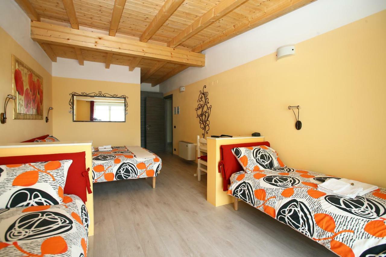 B&B La Vecchia Tipografia - Lago D'Idro Ponte Caffaro Luaran gambar